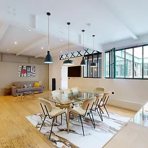 178 Cesar - Superb In Paris