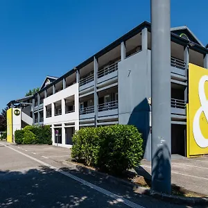 Hotel Grenoble Universite 1, Gieres